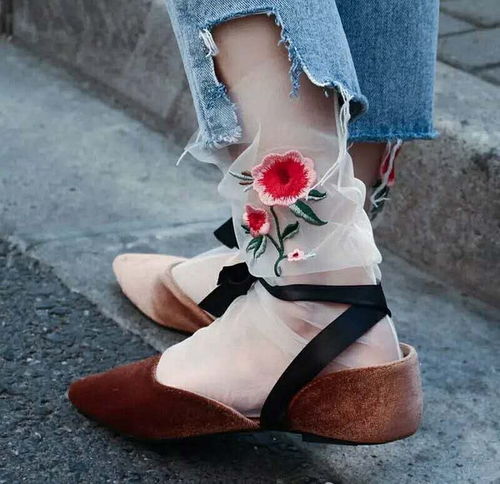 刺繡襪子體驗(yàn)課 愛美的人,夏天也得穿襪子